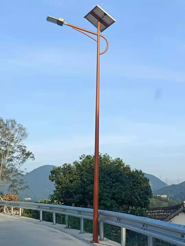 tudo em dois poste solar para estrada rural
